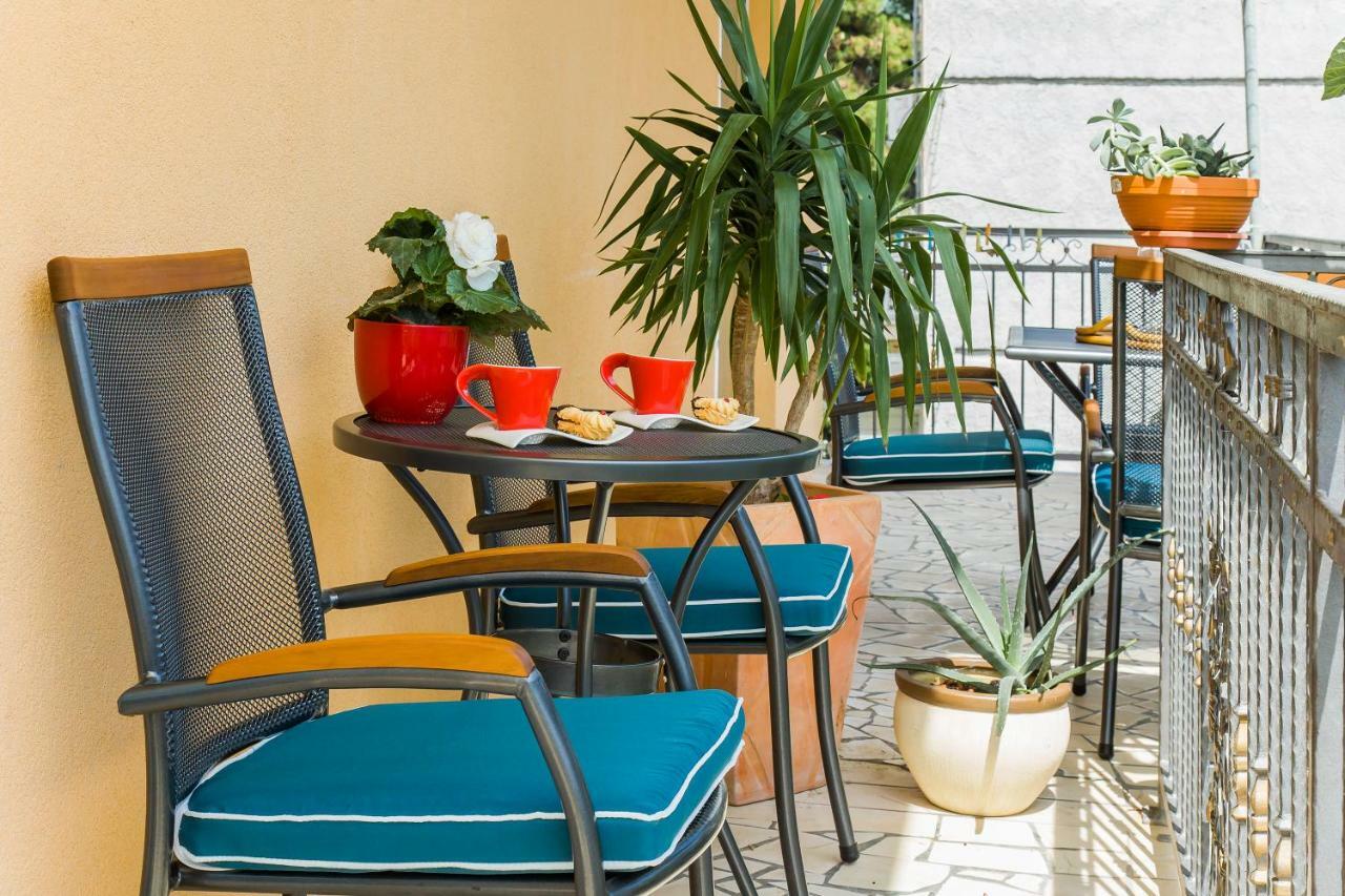 Holiday Home Mirela Оребич Экстерьер фото